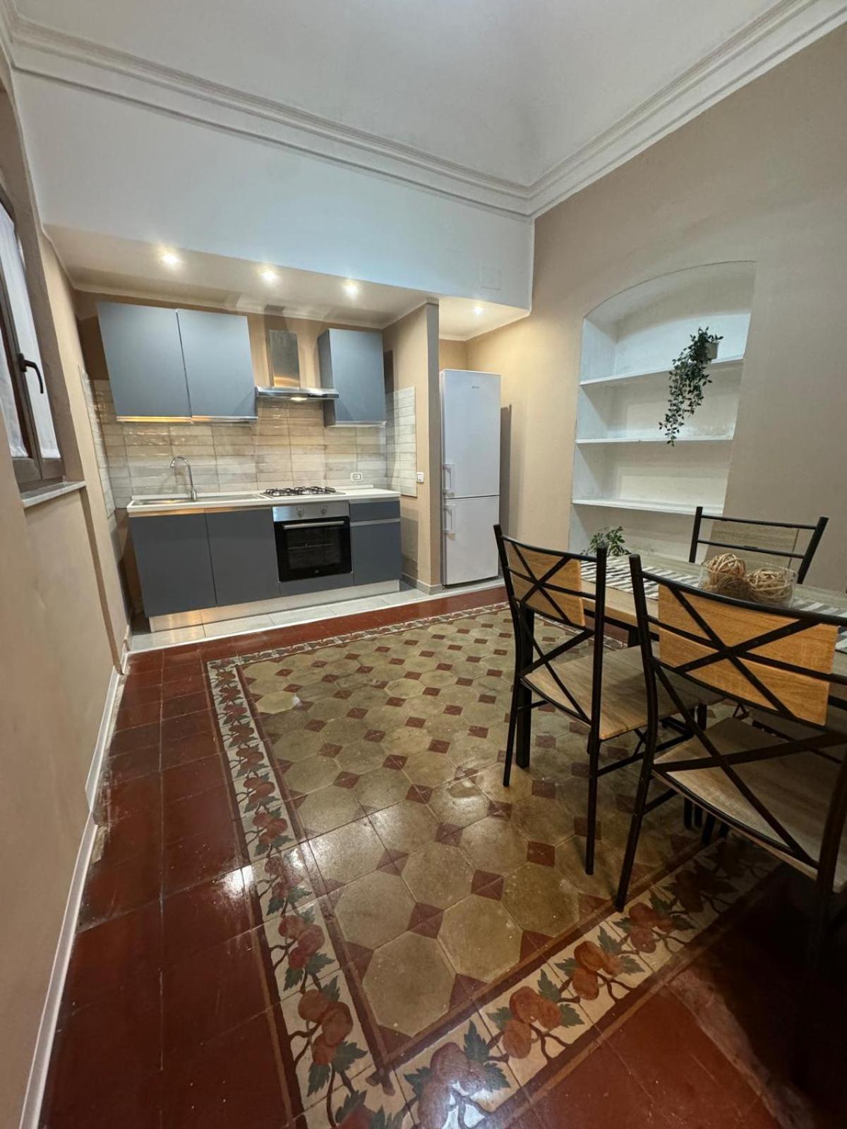 Verdi Apartments 卡塔尼亚 外观 照片