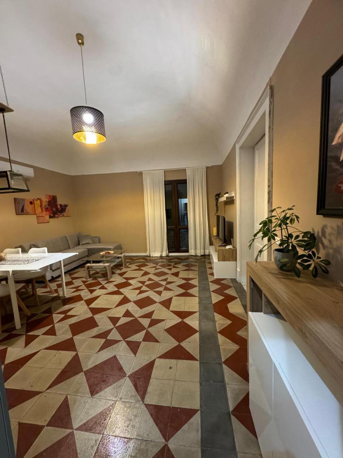 Verdi Apartments 卡塔尼亚 外观 照片