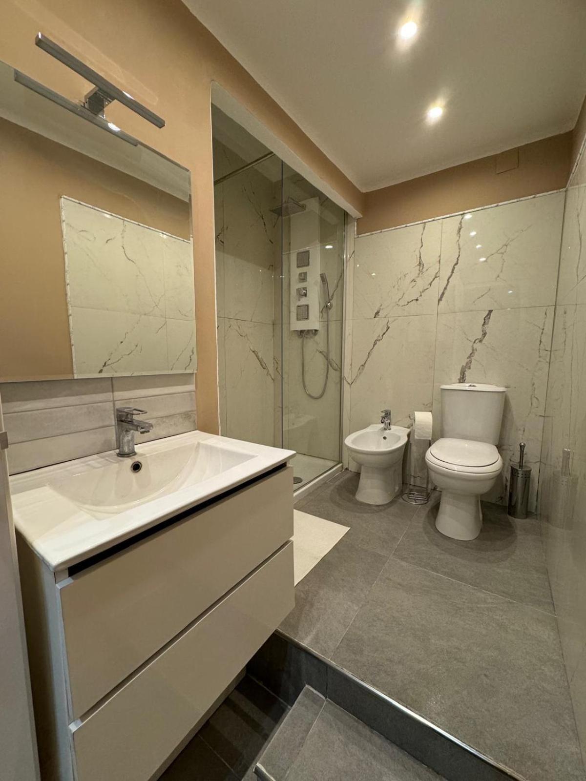 Verdi Apartments 卡塔尼亚 外观 照片