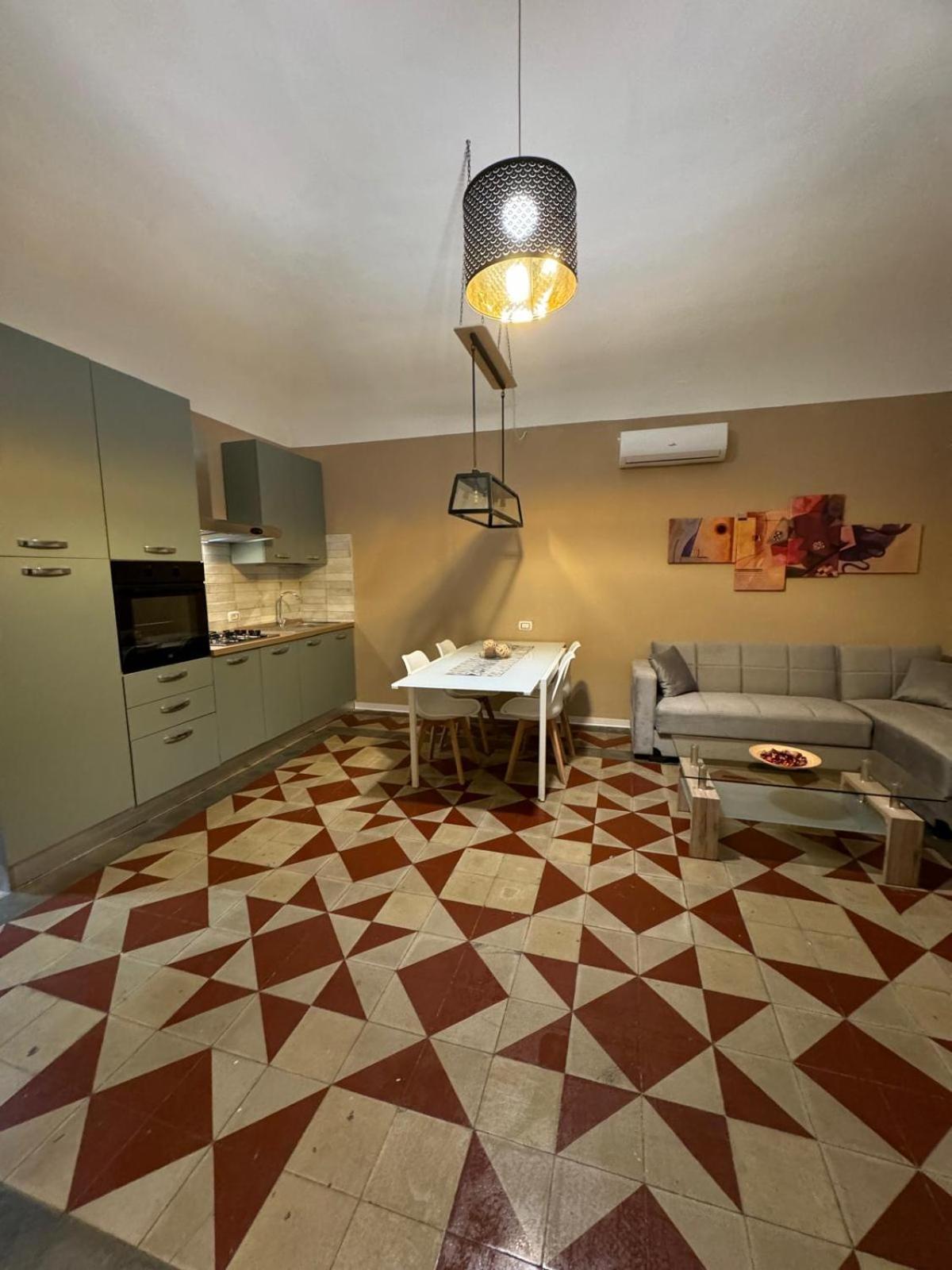 Verdi Apartments 卡塔尼亚 外观 照片